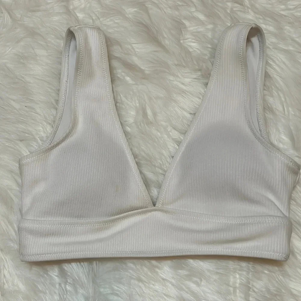 SHEIN white ribbed  bikini top size small